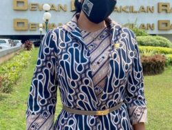 Desainer Lokal Padukan Motif Nusantara dengan Gaya Minimalis