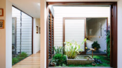 Desain Rumah Inner Courtyard Bikin Udara Lebih Sejuk